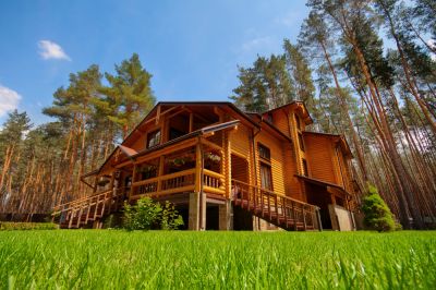 Get Your Log Home Maintained!